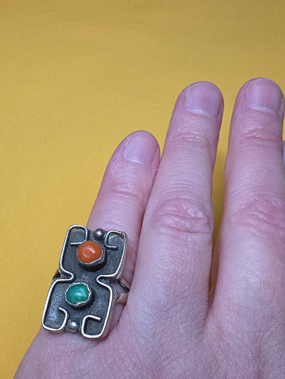 Beautiful Vintage Zuni Sun Face Ring (Unmarked) AS:5.5 Authentic Stone Inlays